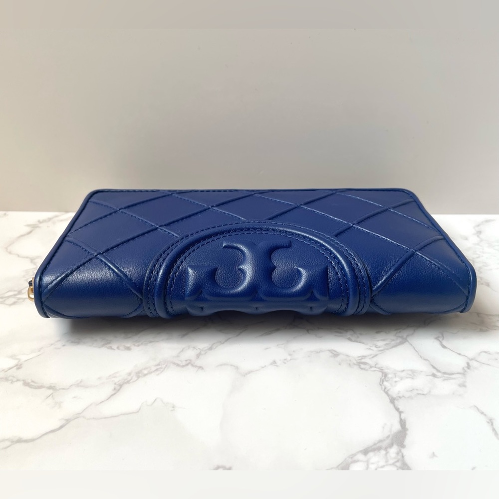 ❌SOLD❌ New Tory Burch Fleming Soft Continental Wallet Blue - Picture 5 of 11